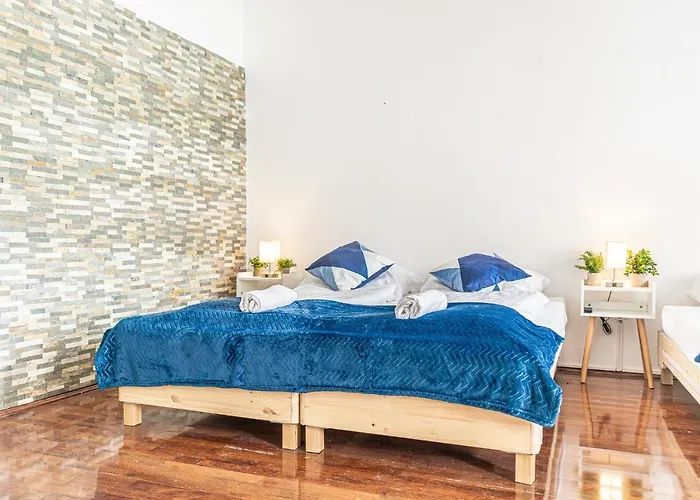 Elegant Haven: Stylish And Spacious 3Br Apartment