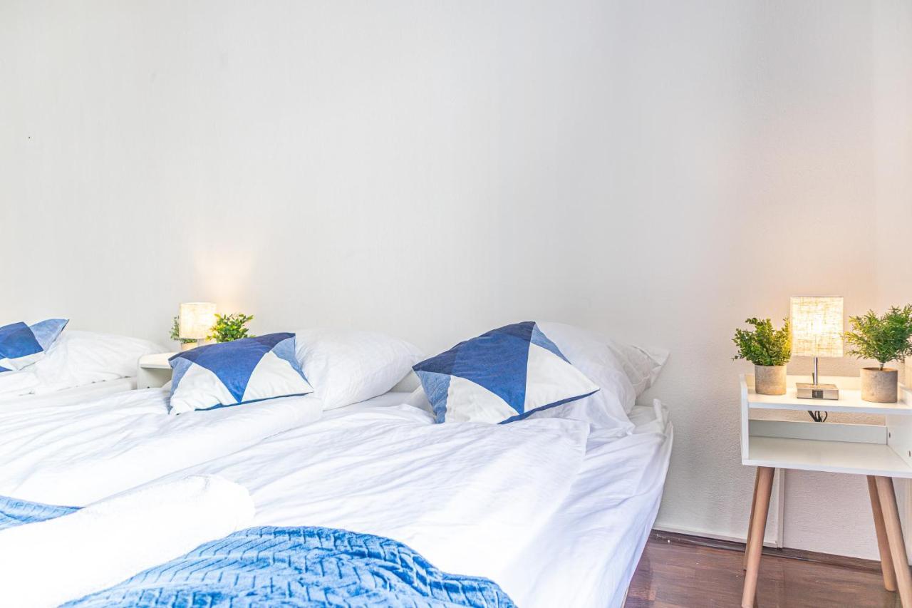 Elegant Haven: Stylish And Spacious 3br Apartament