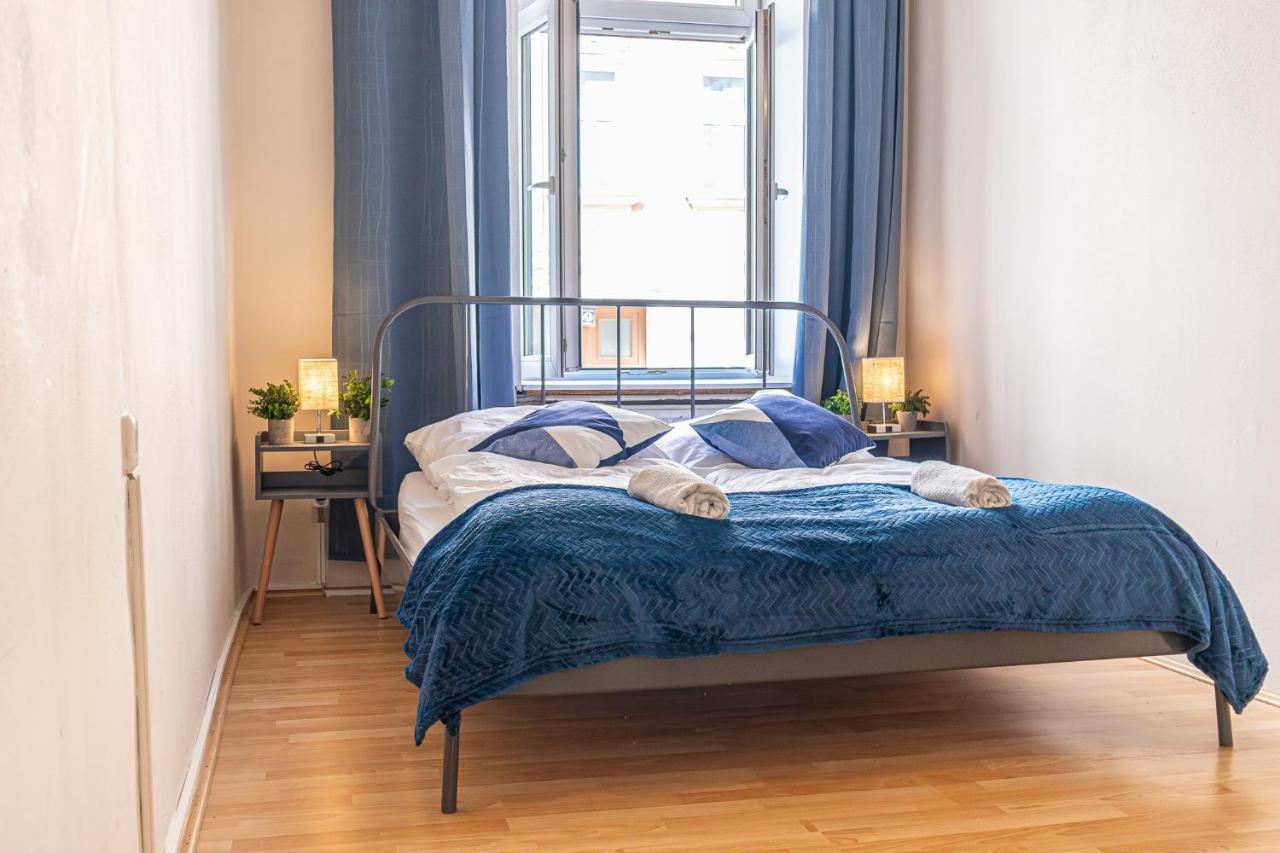 Elegant Haven: Stylish And Spacious 3br Apartament